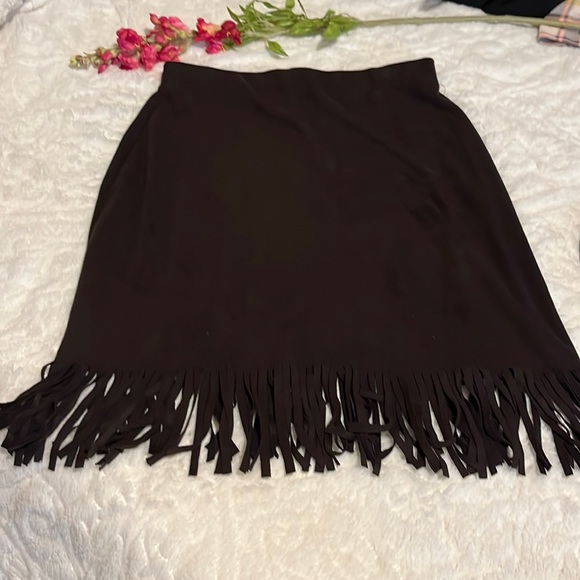 rave city Dresses & Skirts - RAVE CITY SKIRT SIZE MEDIUM